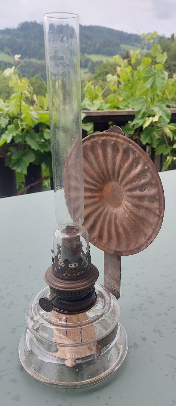 Lampade: antike Petrollampe, funktionstüchtig – Usato da Zürich venduto da Cortin