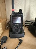 Yaesu FT3D with charge stand