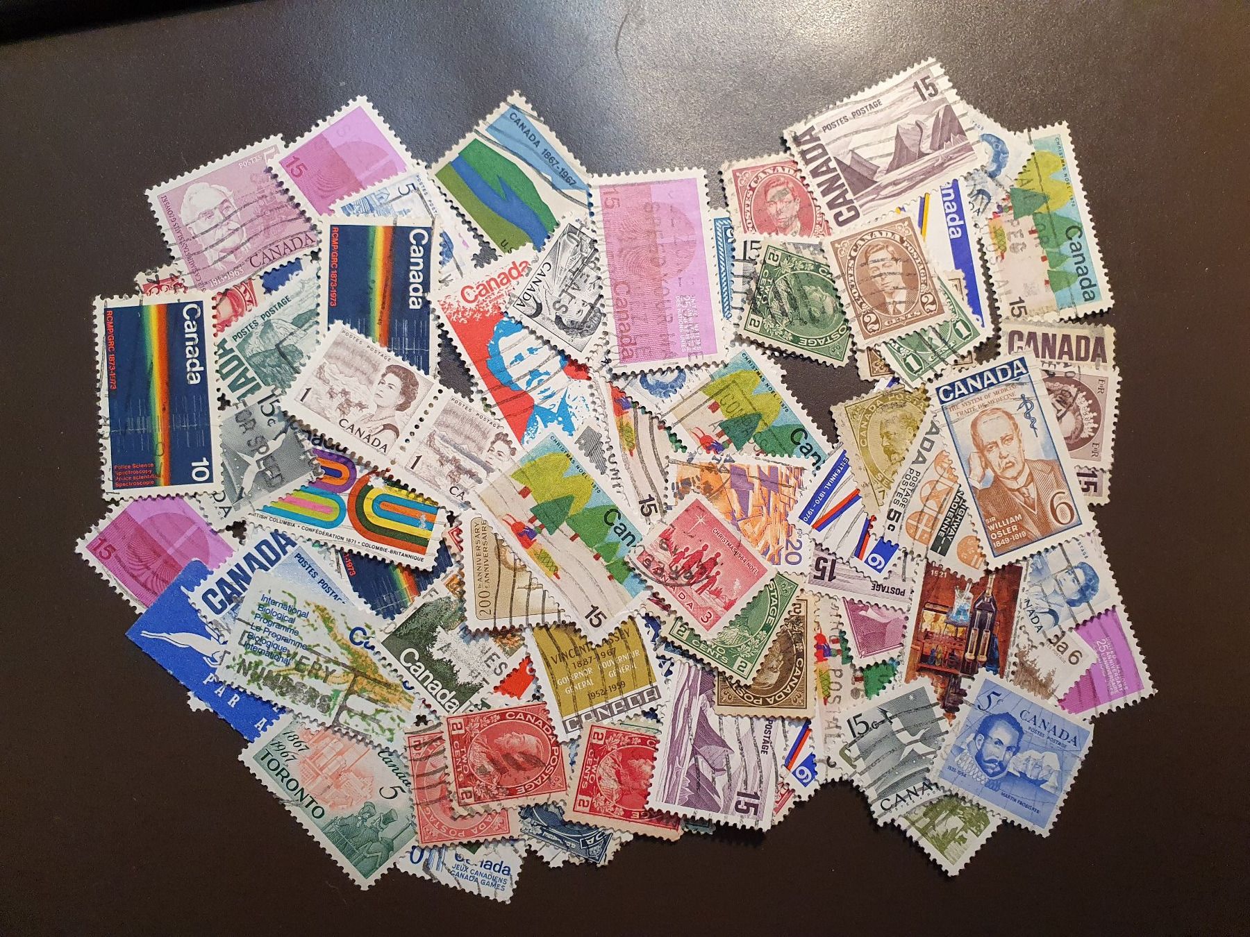 Alle Briefmarken: kleines Briefmarken Lot aus Kanada – Gebraucht aus Stilli von Mos1