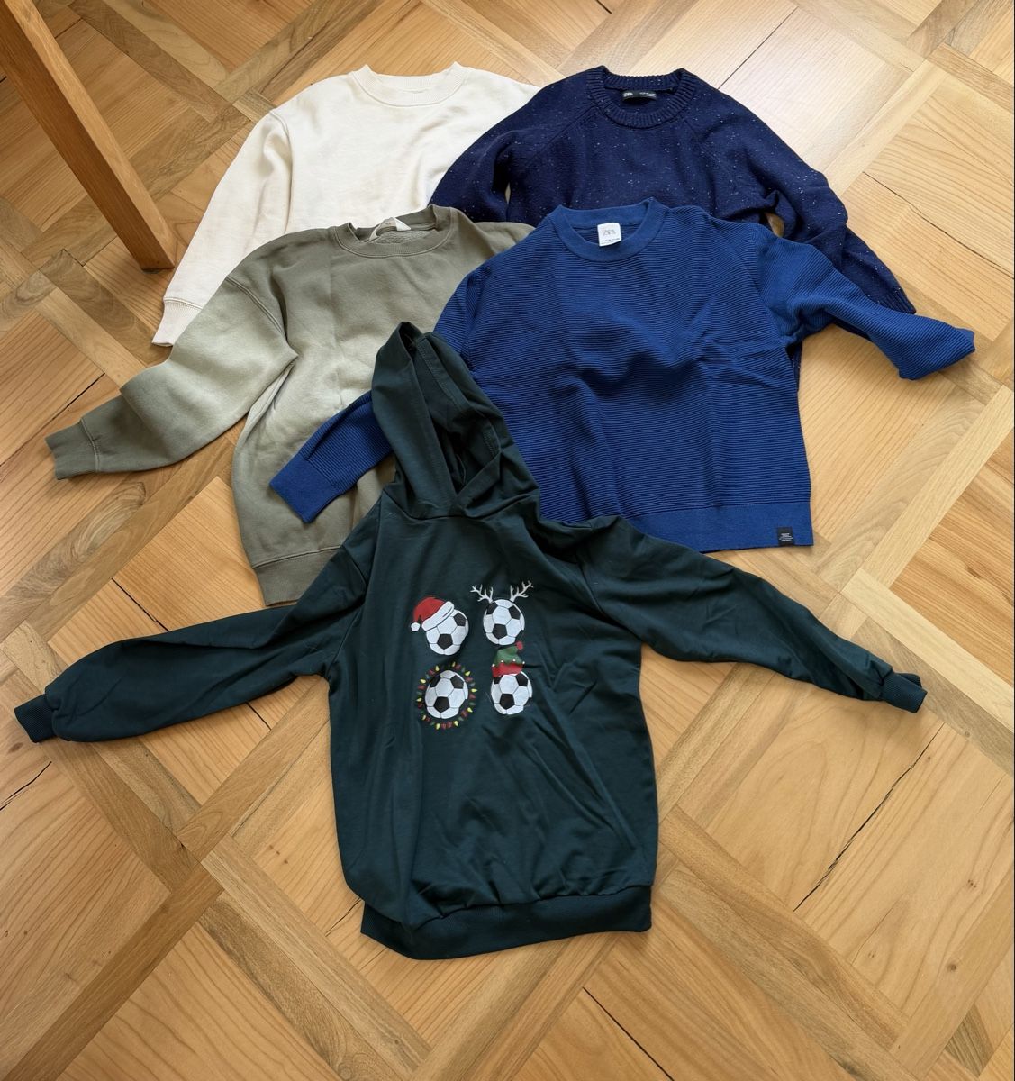 Zara Kleiderpakete & -sets: Pullover Set – Gebraucht aus Speicher von kolomak