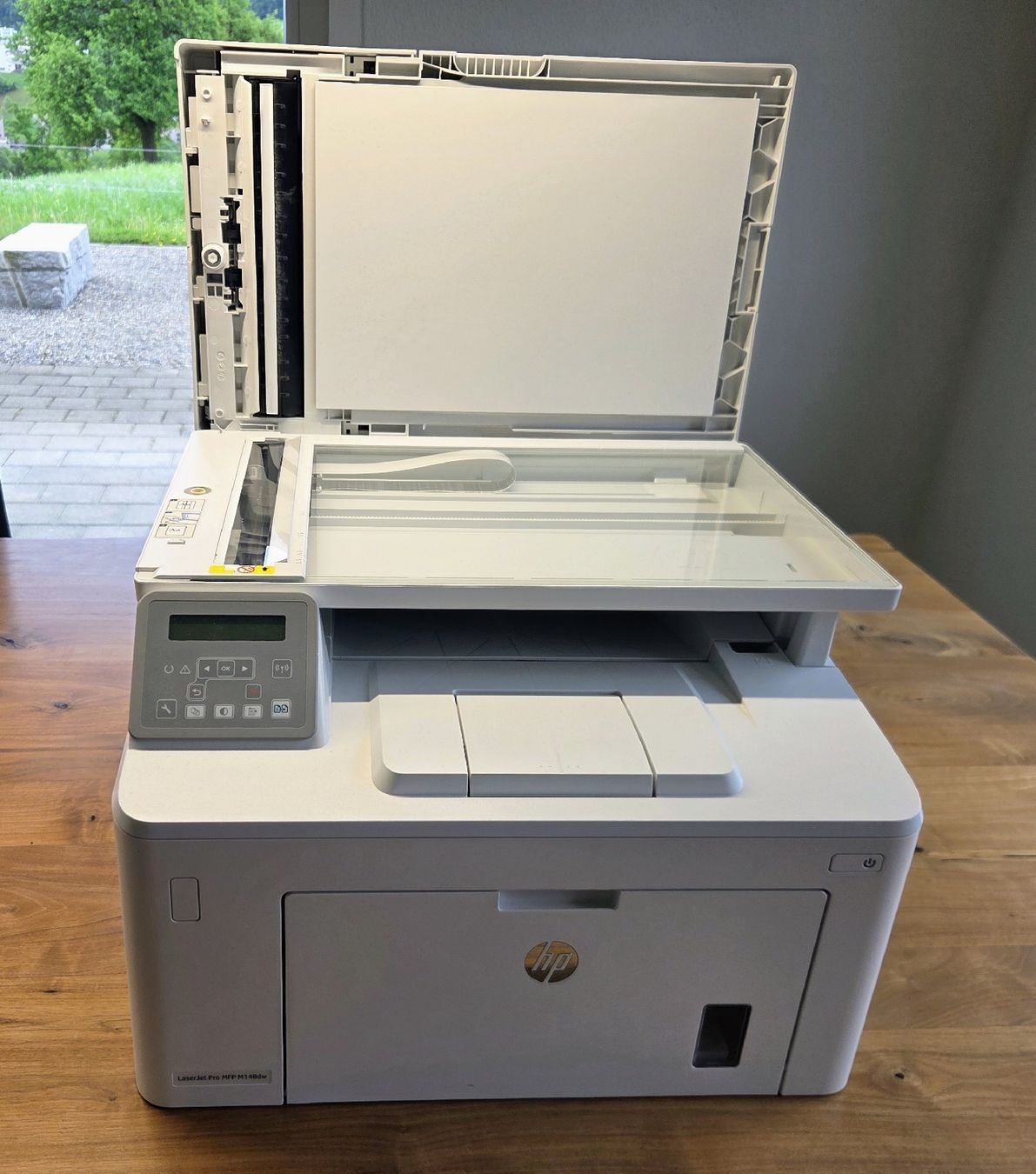Hewlett Packard Stampanti: HP LaserJet Pro MFP M148dw Multifunktions Drucker. WLAN – Usato da Luzern venduto da goepf6014 1