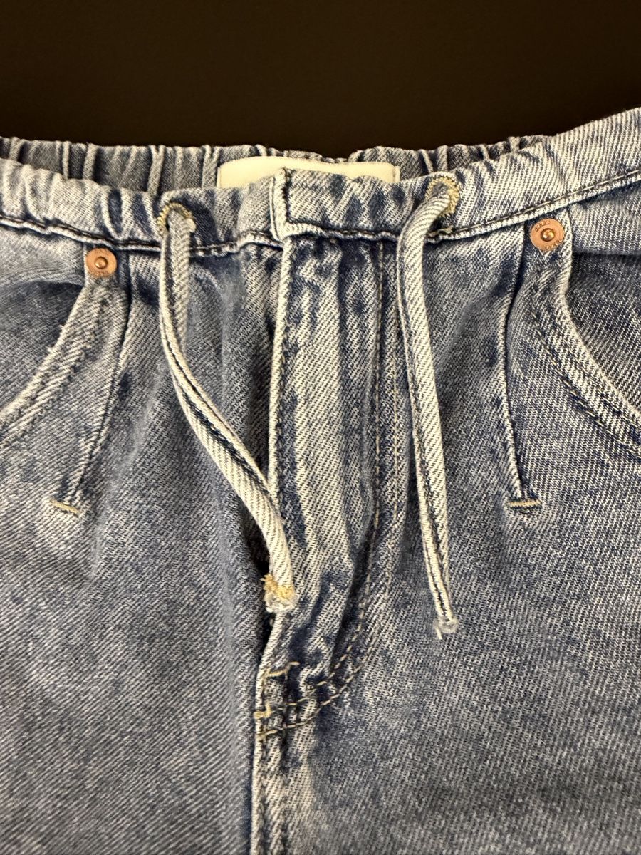 Pantalons: Jeans amples fille taille 146 élastique cordon bleu clair  – Neuf (Voir description) à Grand-Lancy par gio_yg9n 1