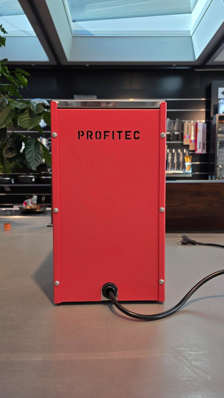 Profitec Kaffeemaschinen & Espressomaschinen: Profitec PRO 100 GO rot – Neu (gemäss Beschreibung) aus Solothurn von Chuchilade 2