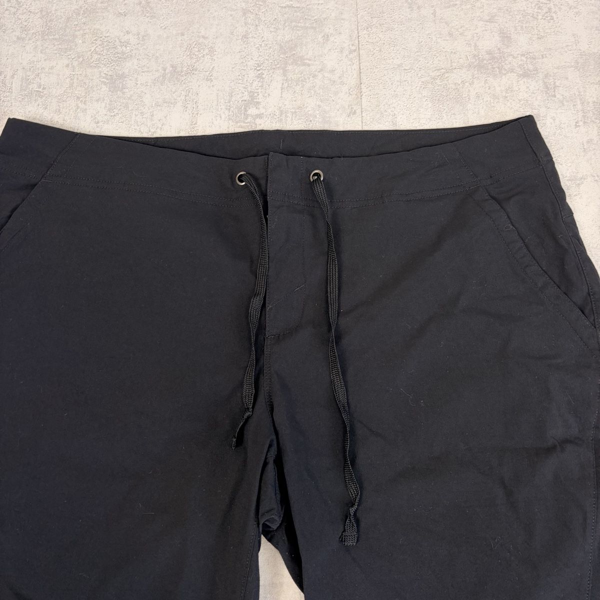 Columbia Hosen: Short Columbia noir - taille XS  – Neu (gemäss Beschreibung) aus Neuchâtel von aliceguins 2