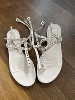 ZARA Sandalen mit Nieten, aus Leder