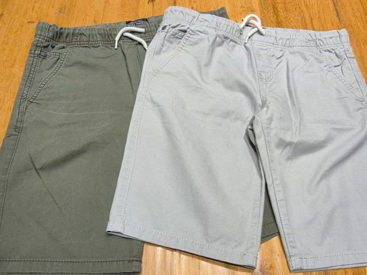 C&A Lotti & Set di vestiti: 152 - Grösse, 2er SET Kinder Shorts – Usato da Nottwil venduto da echtMOMO 1