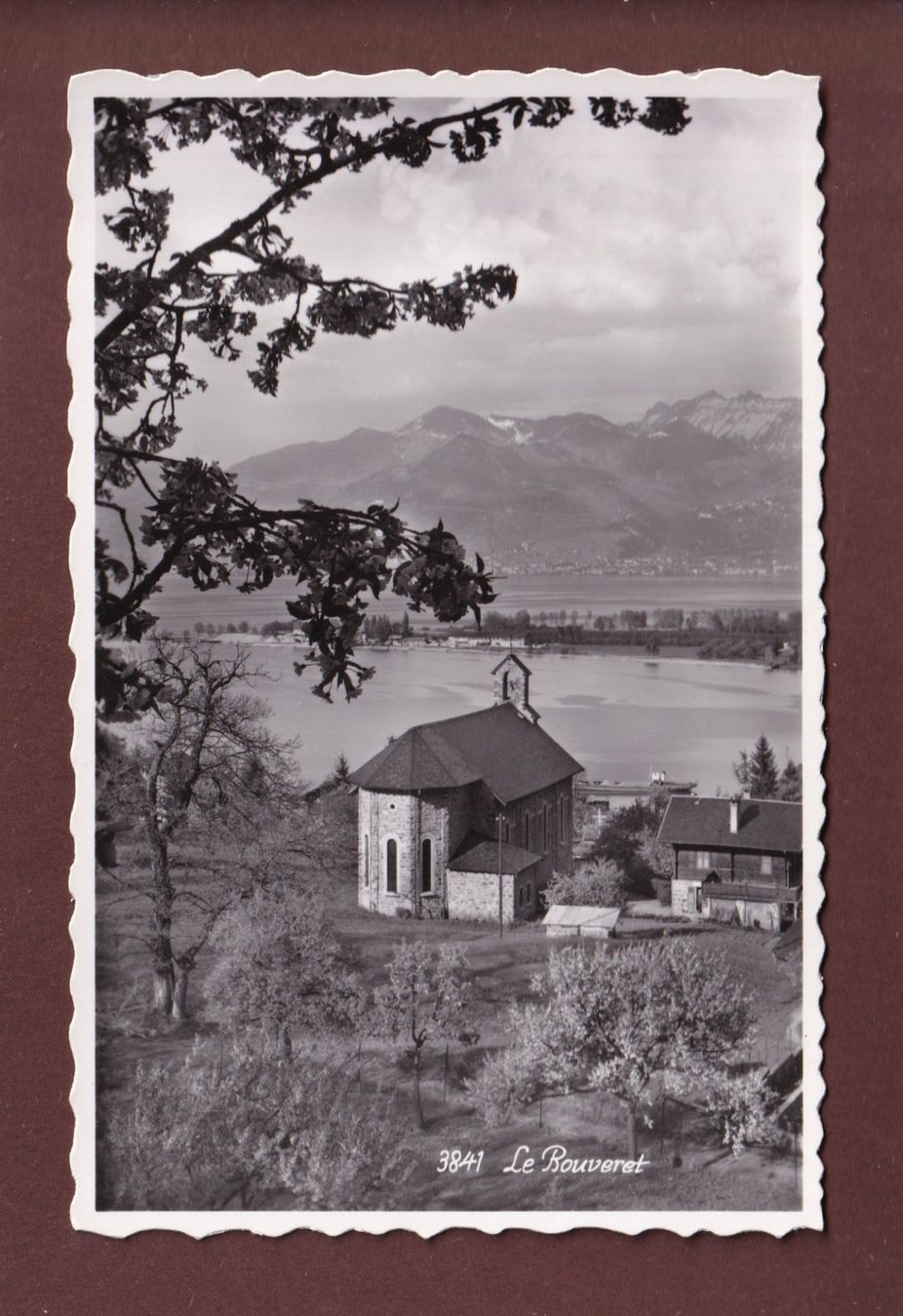 Cartoline postali: LE BOUVERET - Chapelle – Usato da Pully venduto da nicecards