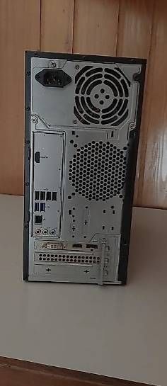 PCs: Gaming setup – D'occasion à Wattenwil par dar_72yw 3
