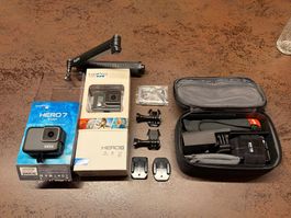 GoPro HERO+ & HERO7 Silver, avec Kit Aventure & 3-Way