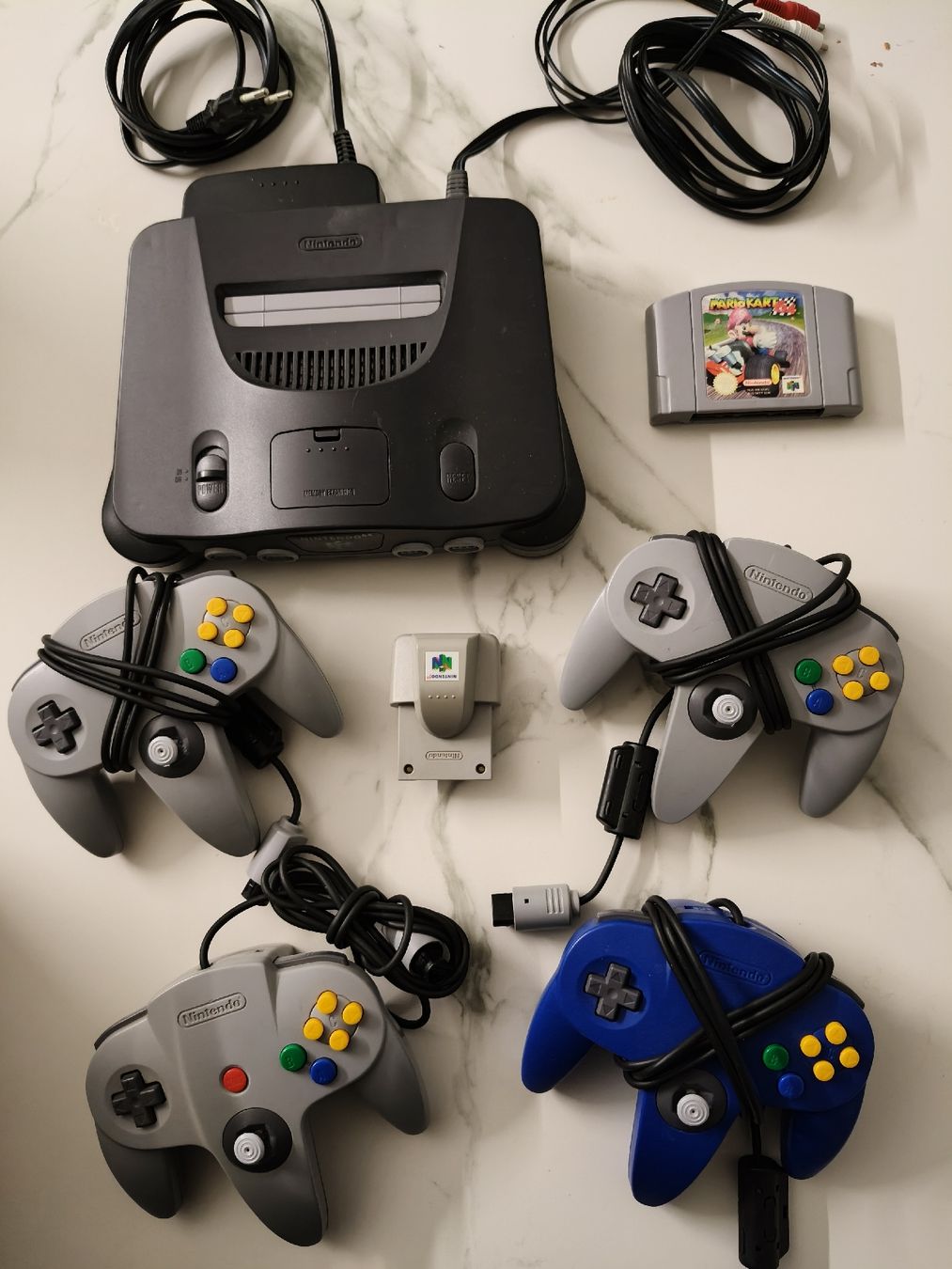 Nintendo Konsolen: Nintendo 64 Konsole mit 4 Controller & Mario kart Game – Gebraucht aus Oensingen von ece_8k7q 2