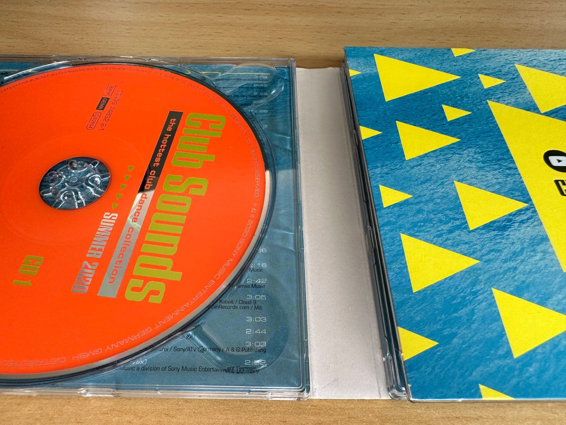 CD: Club Sounds - Summer 2020 - 3 CD – Usato da Rikon im Tösstal venduto da Alpenmutz 2