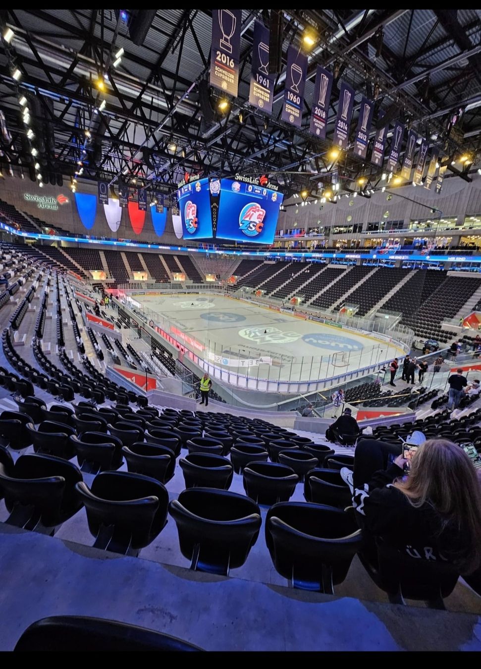 Tickets: ZSC Ticket Heimspiel Stehplatz – Neu (gemäss Beschreibung) aus Schindellegi von roli87 2