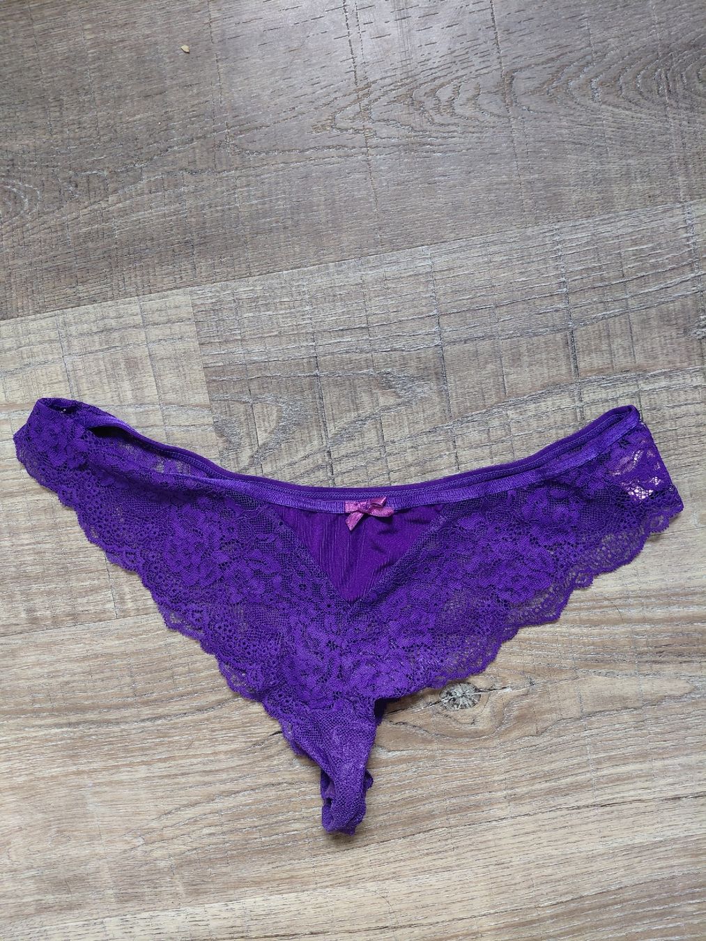 Hunkemöller Altra biancheria intima: String Tanga Spitze Grösse M – Usato da Balsthal venduto da Leila_Luna