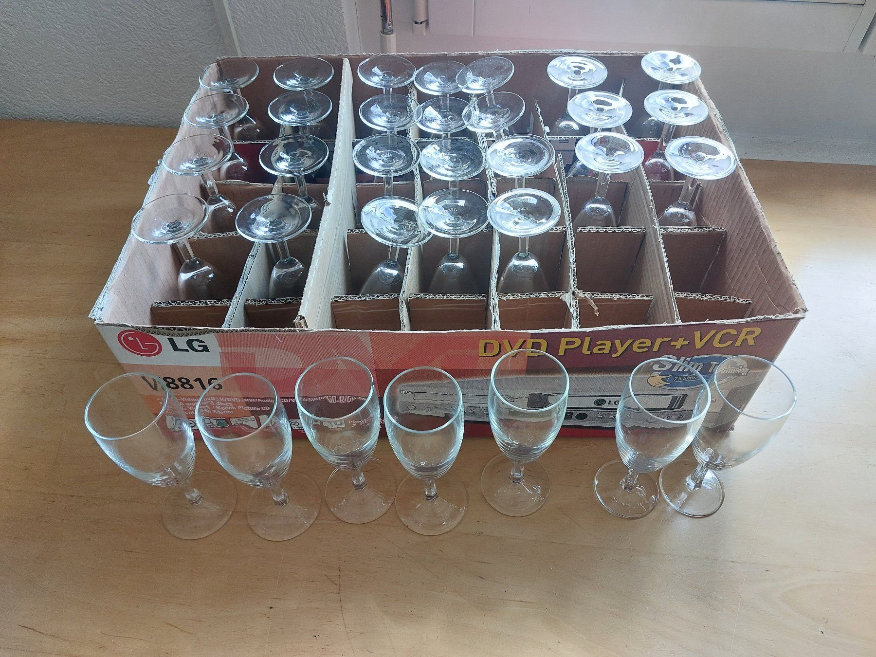 Verres: SEKTGLÄSER – D'occasion à Gipf - Oberfrick par Esnoopy 1