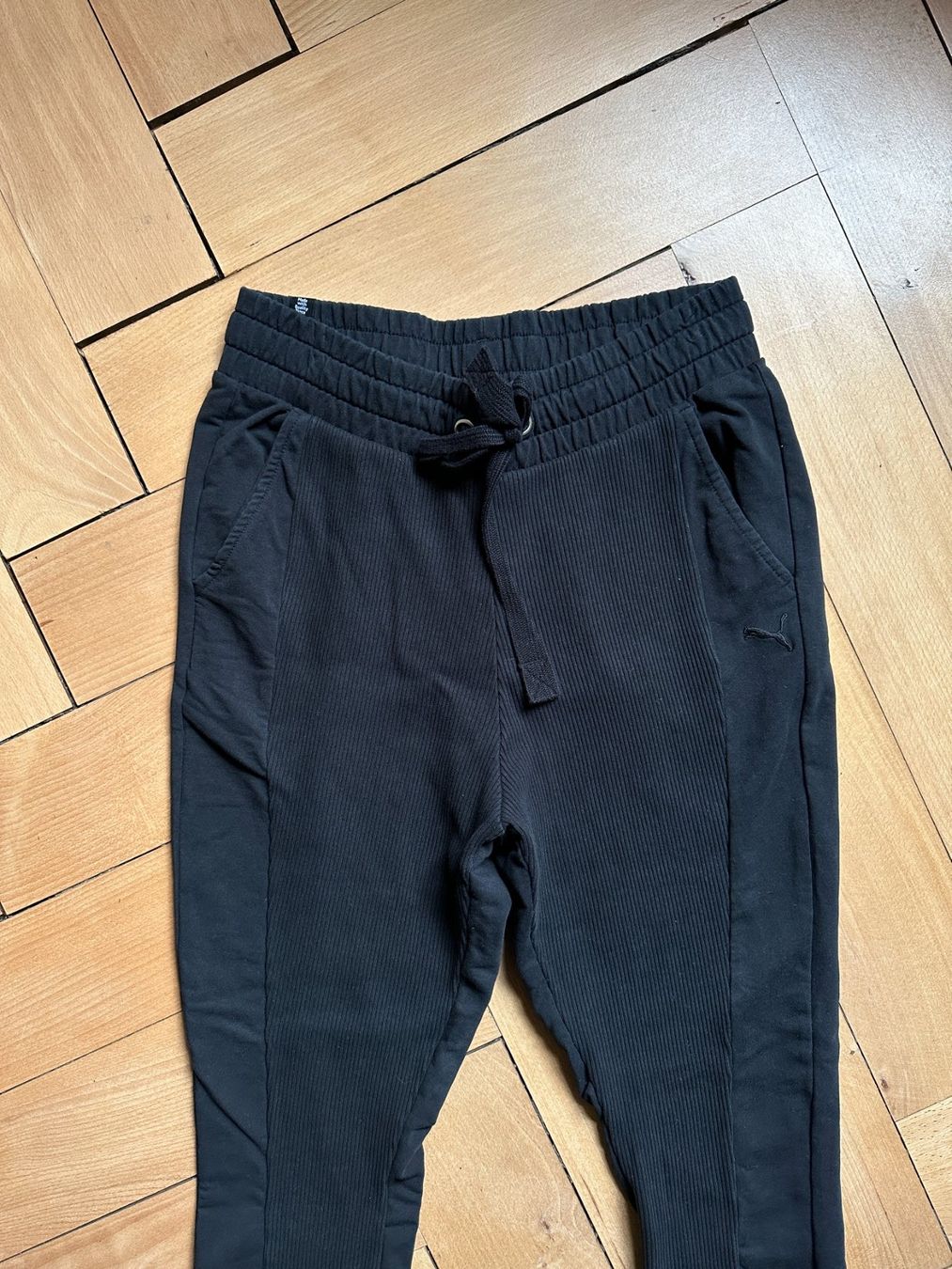 Puma Hosen: PUMA - Trainerhose schwarz 36 – Gebraucht aus Zürich von Diazaio 1