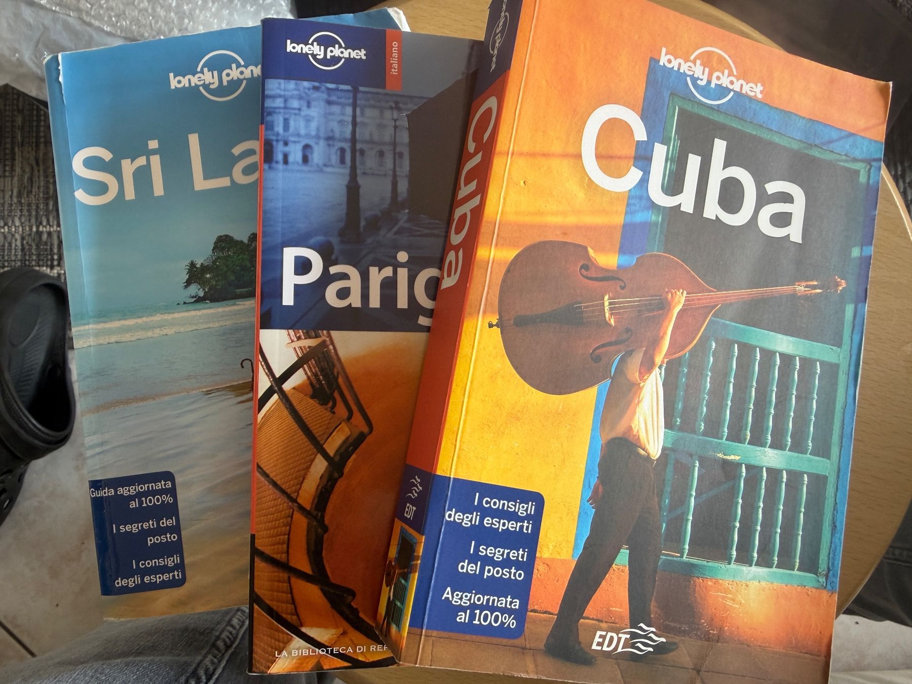 Libri: Lotto di 8 Lonely planet Guide – Usato da Minusio venduto da Vertigopop 1