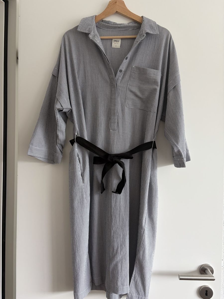 Only Vestiti: Robe chemise à rayures / Gestreiftes Hemdkleid - Only - 40 – Nuovo (secondo la descrizione) da Thalwil venduto da Salome89CH 2