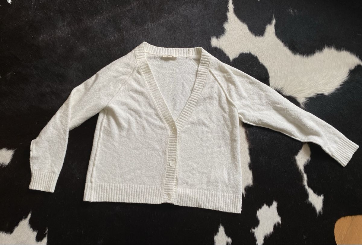 Esprit Pulls & Sweat-shirts: Weisse Strickjacke – Neuf (Voir description) à Zürich par osa_6p2r