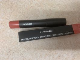 MAC Patentpolish Lip Pencil Make me ProudBack 2💄💋