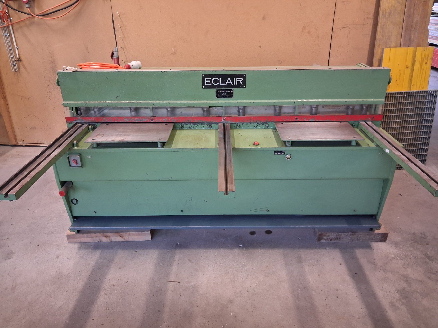 Toutes les machines: Tafelschere Blechschere – D'occasion à Herrenschwanden par dha02