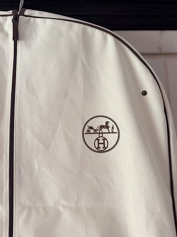 Taschen: Hermes Kleidersack, Original, ungebraucht  – Gebraucht aus Rougemont von Kosmo0272 2