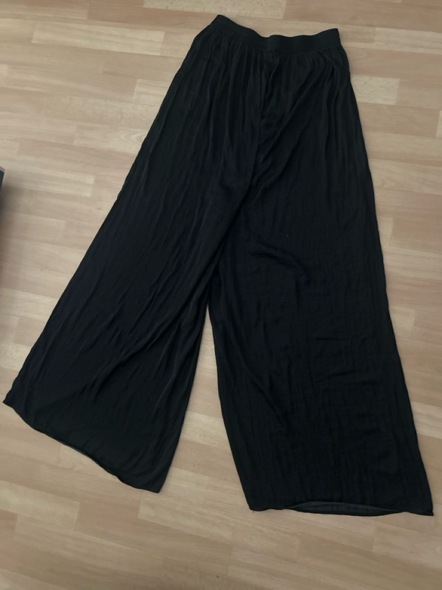 Pantaloni: luftige Hose – Usato da Zürich venduto da xeniiilou