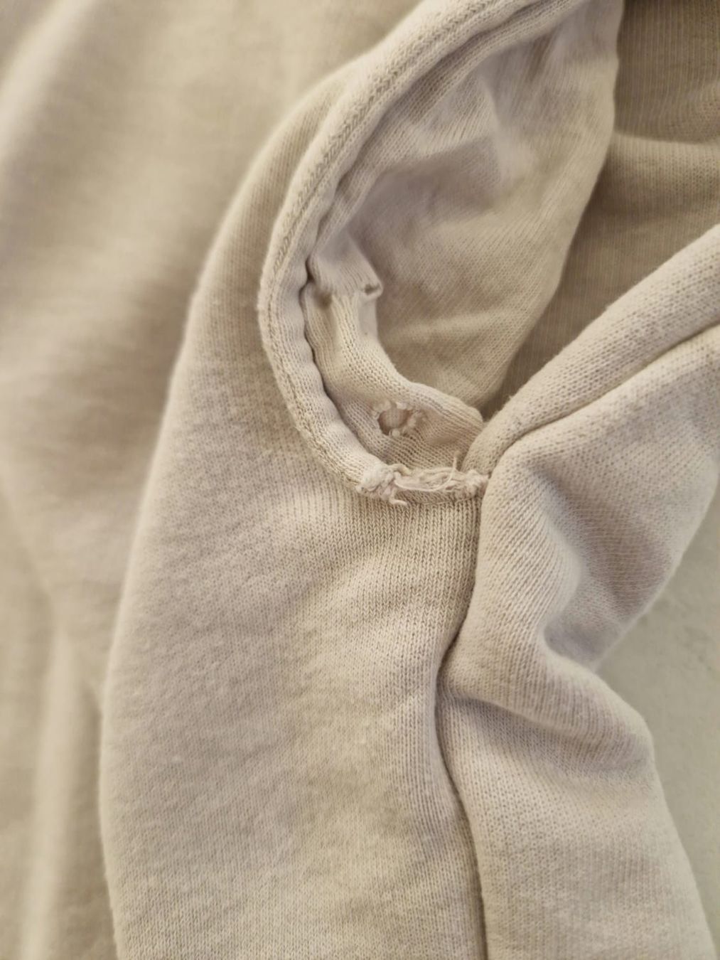 Hosen: DEF Beige Sweatpants – Gebraucht aus Bassersdorf von DonSolo 4