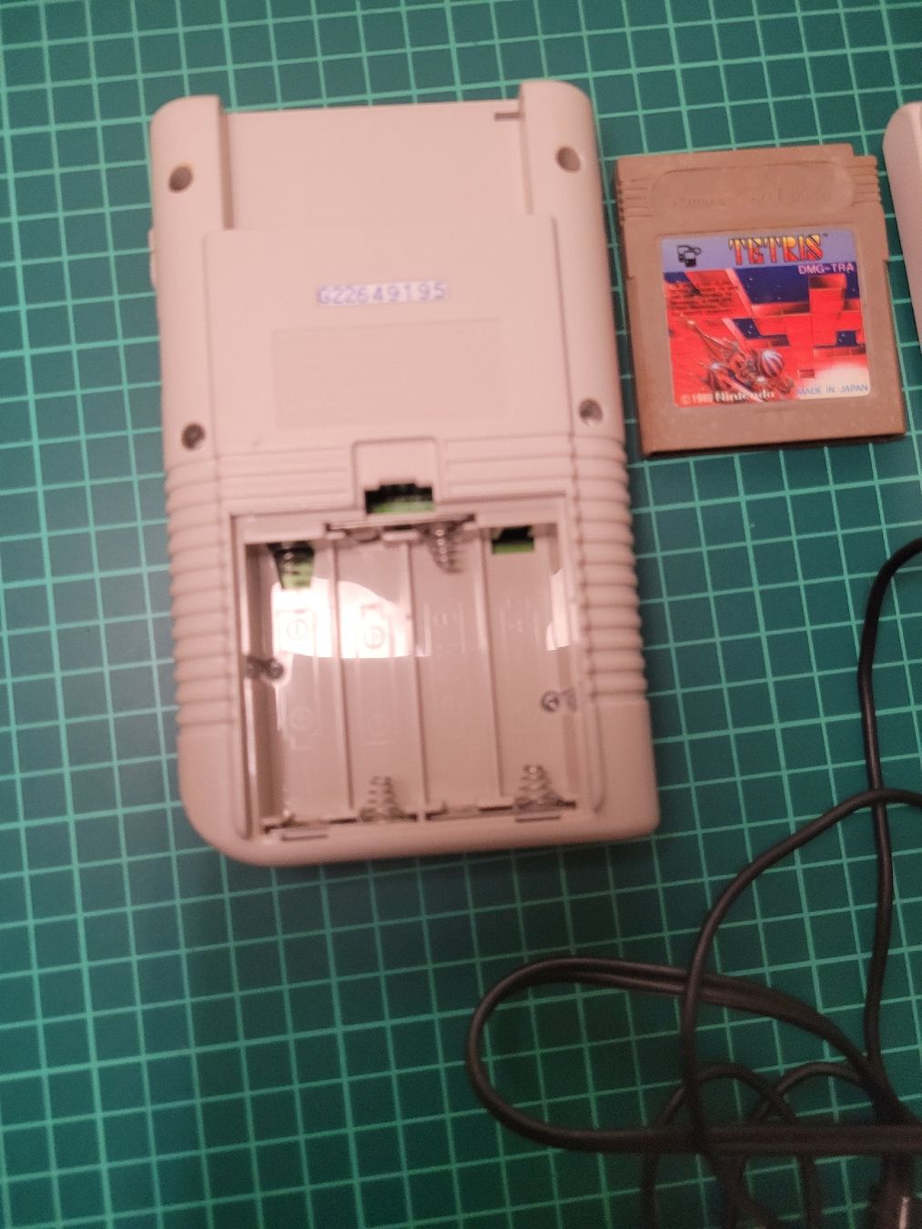 Nintendo Konsolen: Nintendo Gameboy + Tetris + Light Boy and Battery pack  – Gebraucht aus Meyrin von Retro-GZ 5