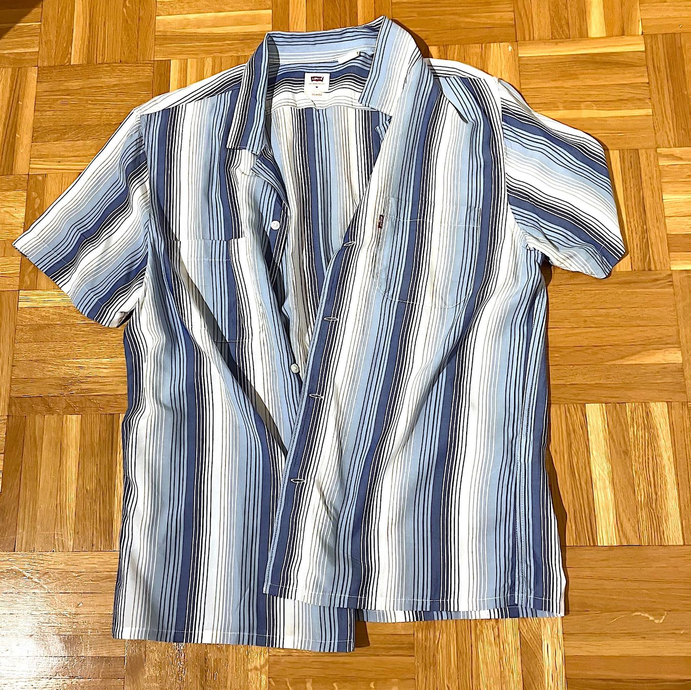 Levi's Camicie: Chemise à manches courtes Levi's – Nuovo (secondo la descrizione) da Lausanne venduto da pebo02