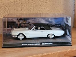 Auto 1:43 - Ford Thunderbird - Diorama James Bond 007