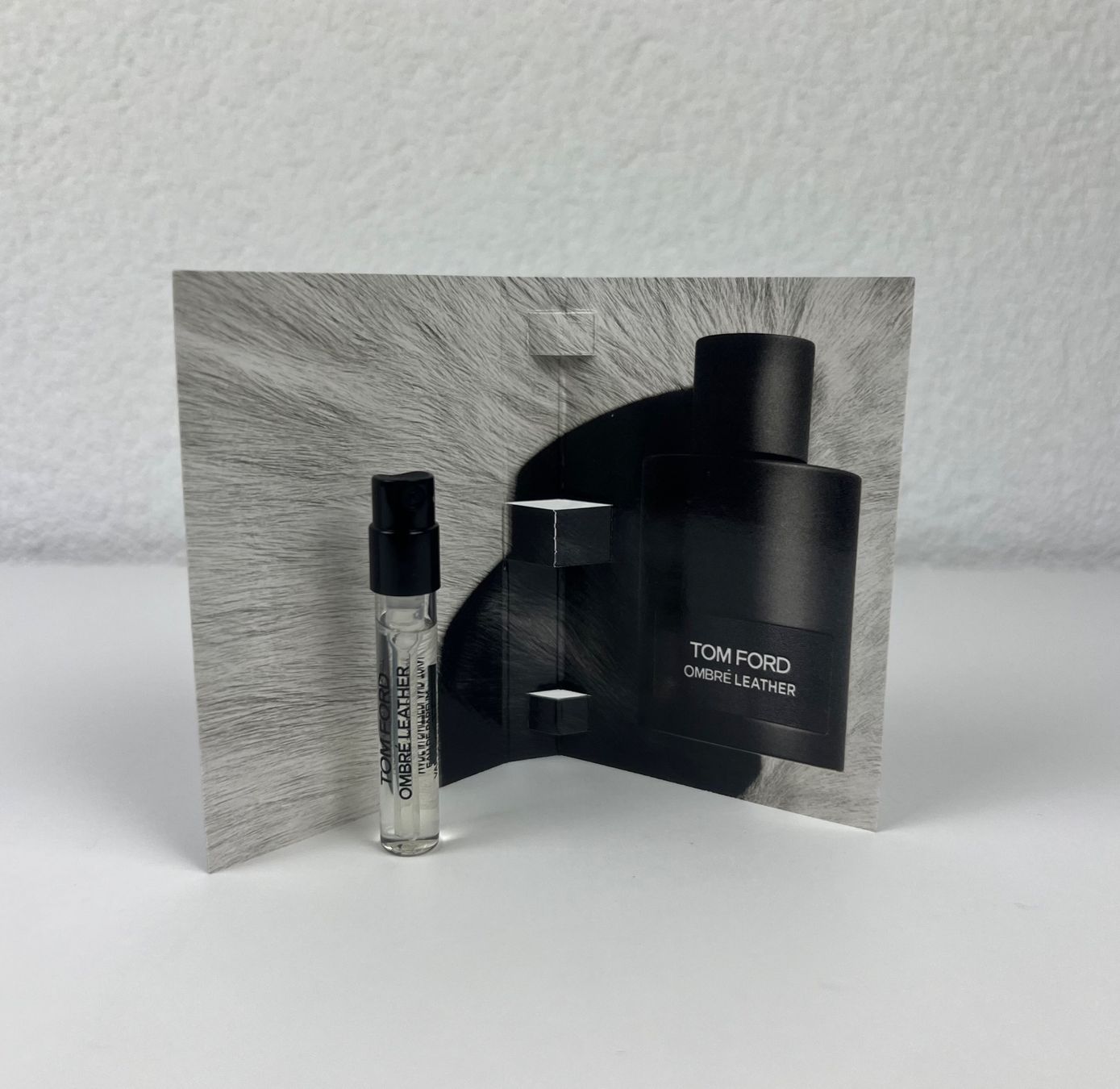 Tom Ford Profumi & Eau de Toilette: Tom Ford Ombré Leather Körperspray 150ml – Usato da Stein am Rhein venduto da Moons_of_Saturn 3