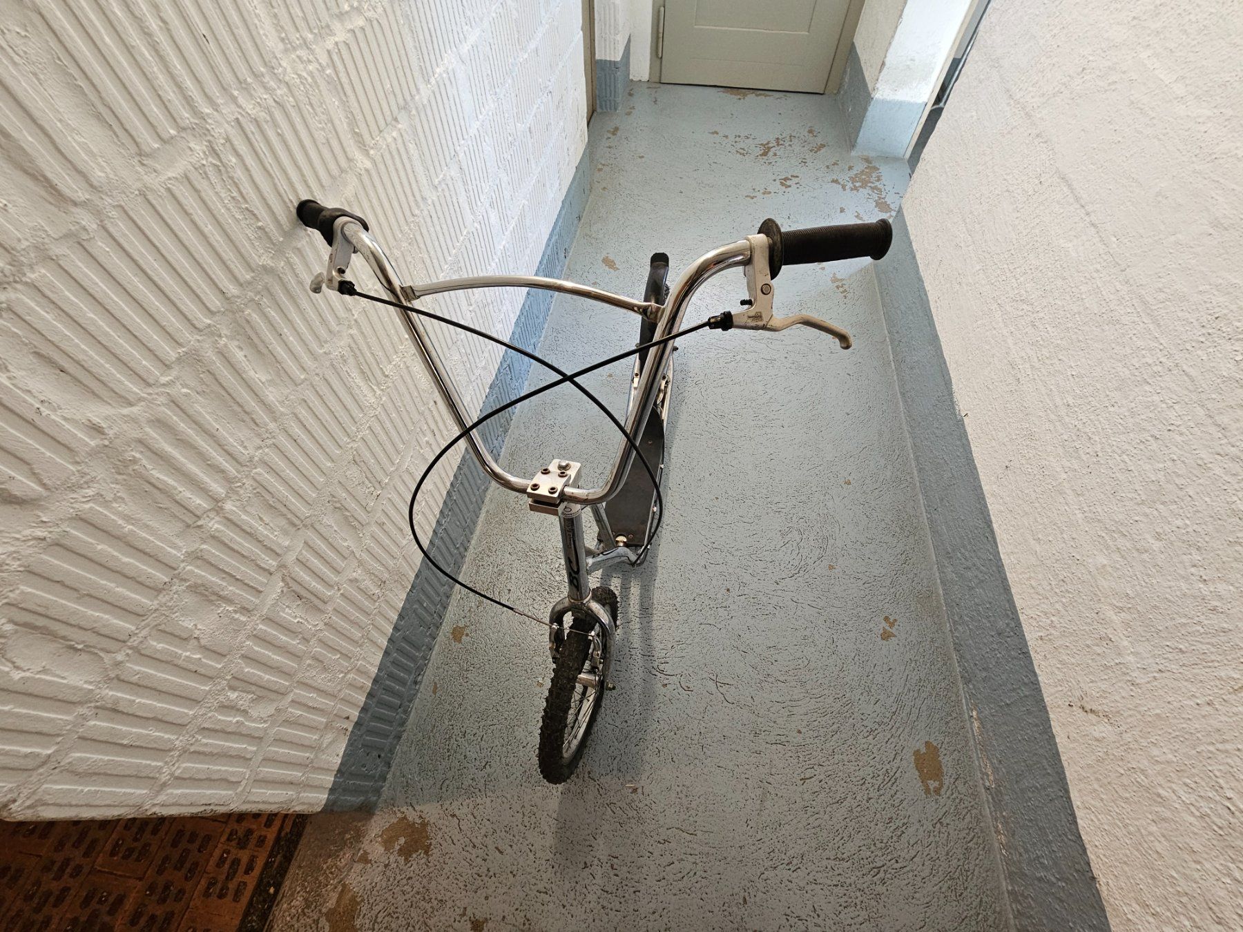 Kickboard: Trottinett mit Bremsen – Gebraucht aus Hombrechtikon von 31071996 2
