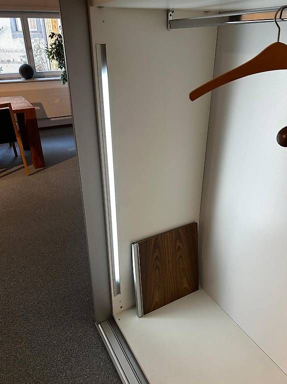 Armadi: Schiebetürschrank Eigenanfertigung – Nuovo e nell'imballaggio originale da Urtenen-Schönbühl venduto da wohnstudio_haller 3