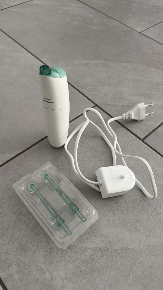 Philips Sonicare Cura dei denti: Philips Sonicare AirFloss – Usato da Villmergen venduto da cla_j62w 2