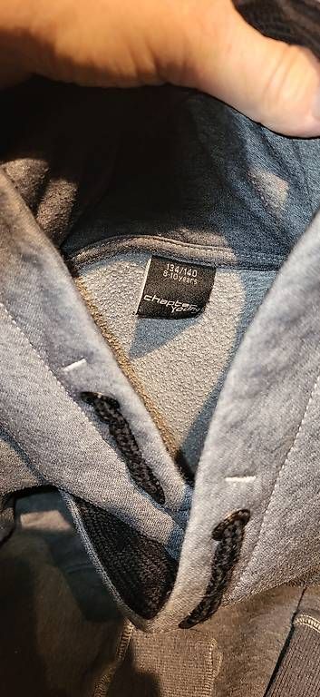 Pullover & Sweatshirts: Sweatpulli mit hohem Kragen 134/140 – Gebraucht aus Schweizersholz von fuchs06 1