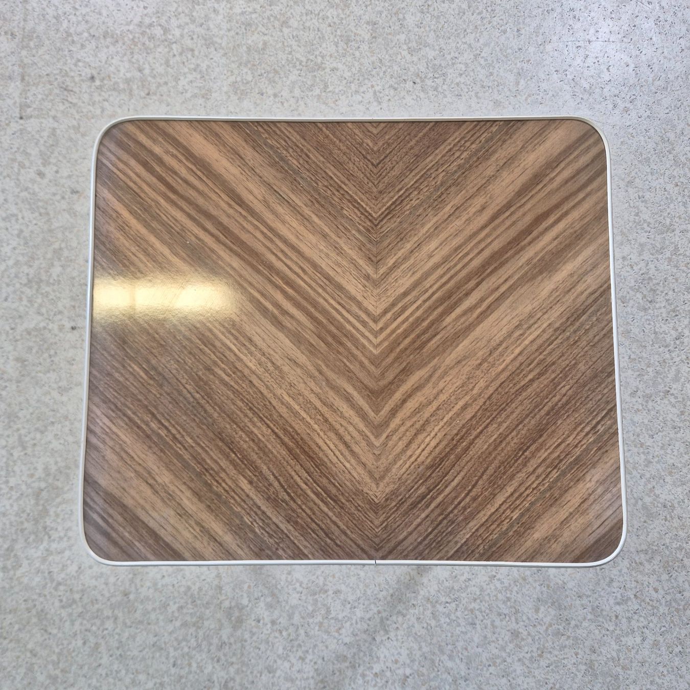 Tische: MCM Coffee-Table Beistelltisch Holzoptik Tisch – Gebraucht aus Nottwil von Wondewa-Shop 2