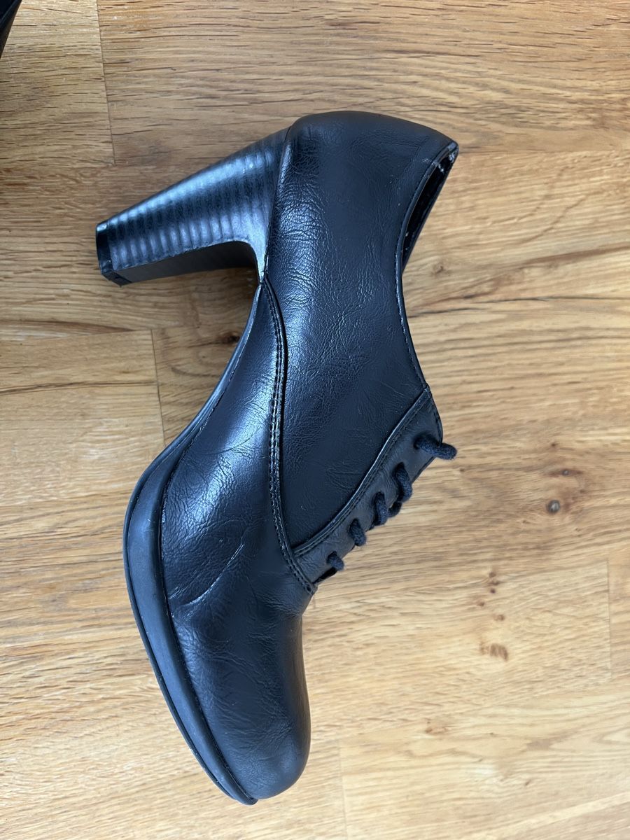 Damenschuhe: Damenschuhe – Neu (gemäss Beschreibung) aus Wollerau von Garten1957 1