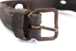 Antikes Lederband, um 1890, wohl Appenzell, Punk, Hippie