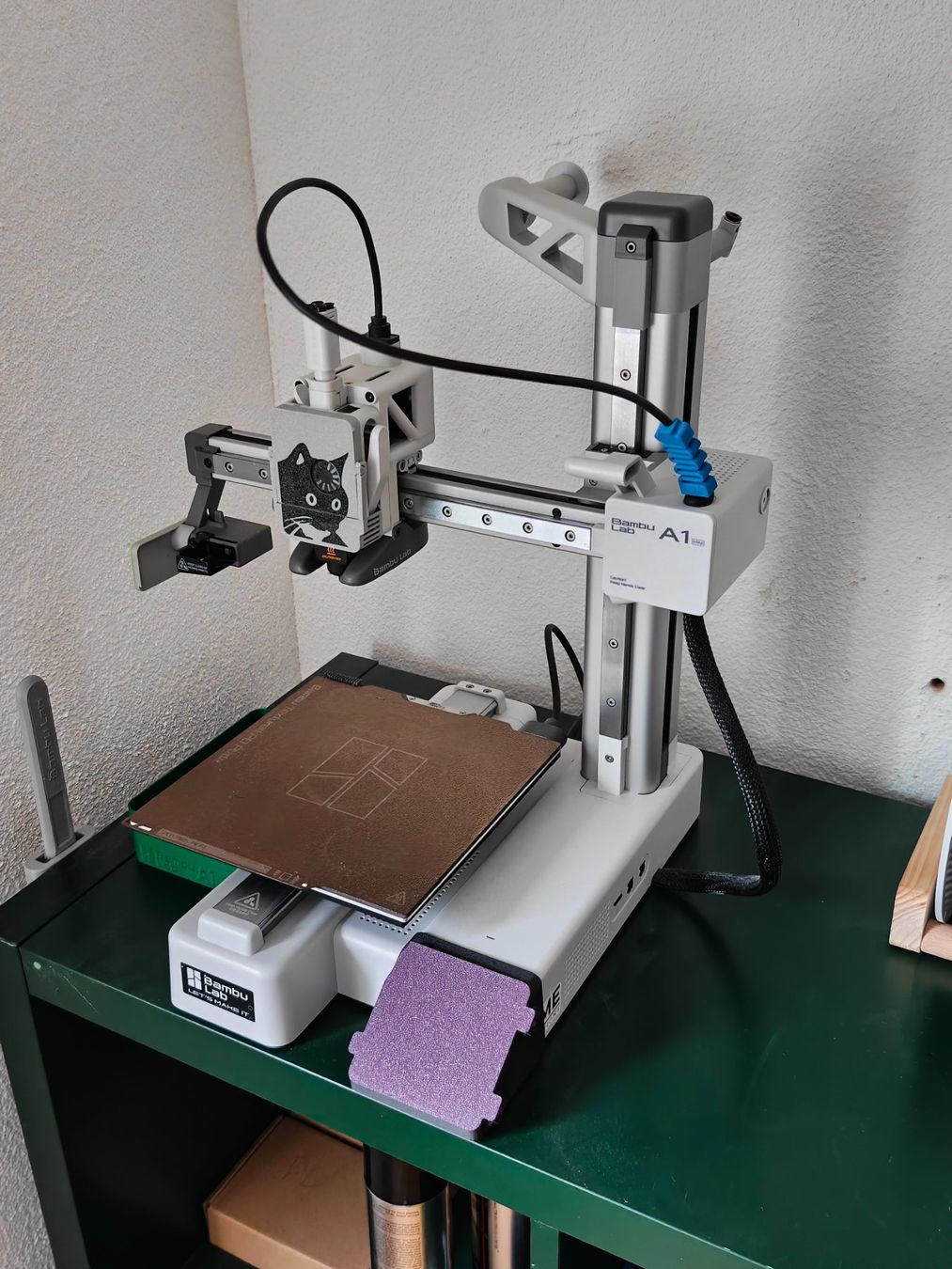 Bambu Lab Stampanti 3D: 3D-Drucker Bambu Lab A1 mini mit viel Zubehör – Usato da Sempach Station venduto da bed_btn5 3