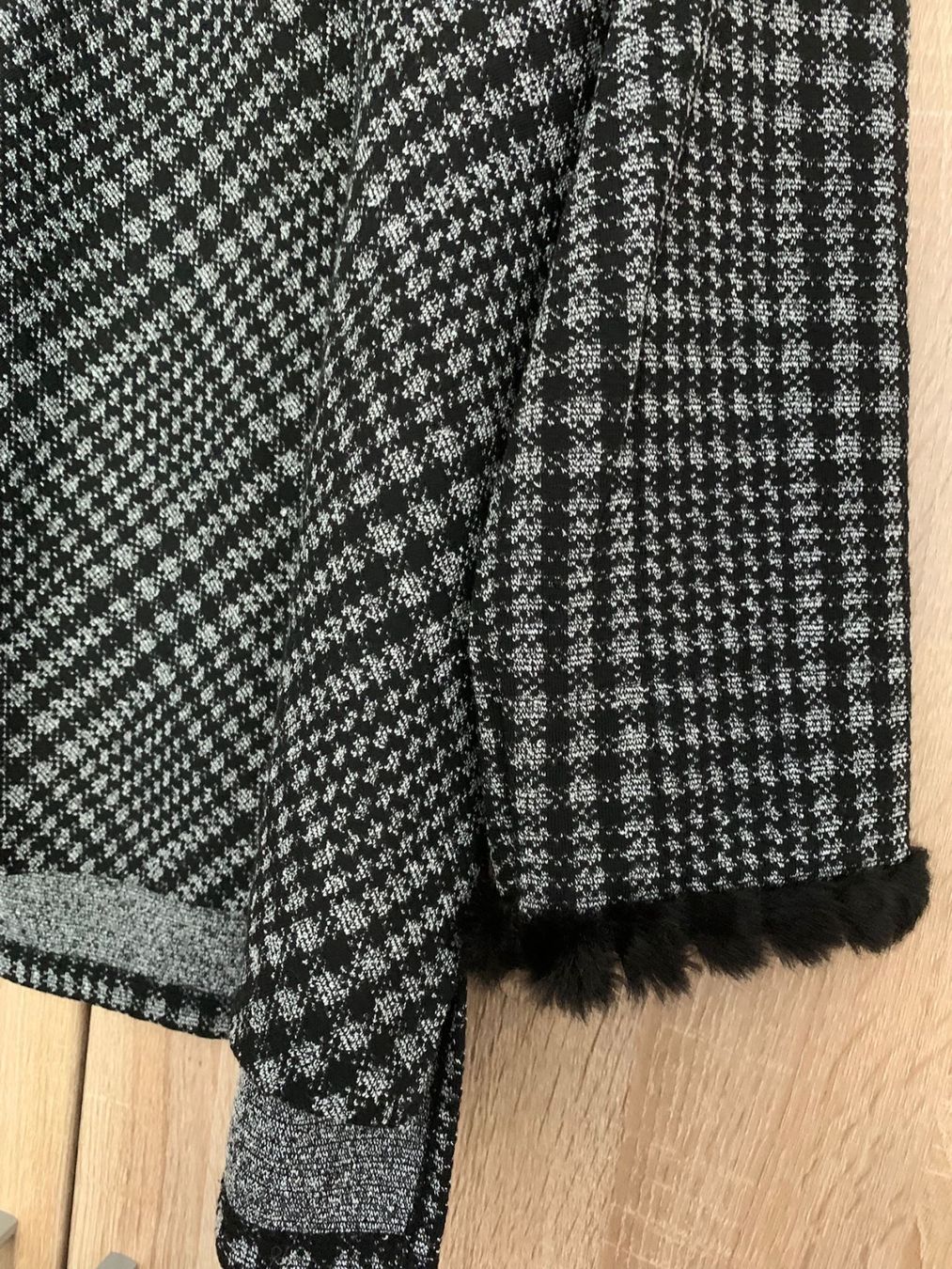 Maglioni & Felpe: Bianca Grösse 46 Pullover schwarz grau weiss Karo Muster – Usato da Nussbaumen AG venduto da brigitebardot 2