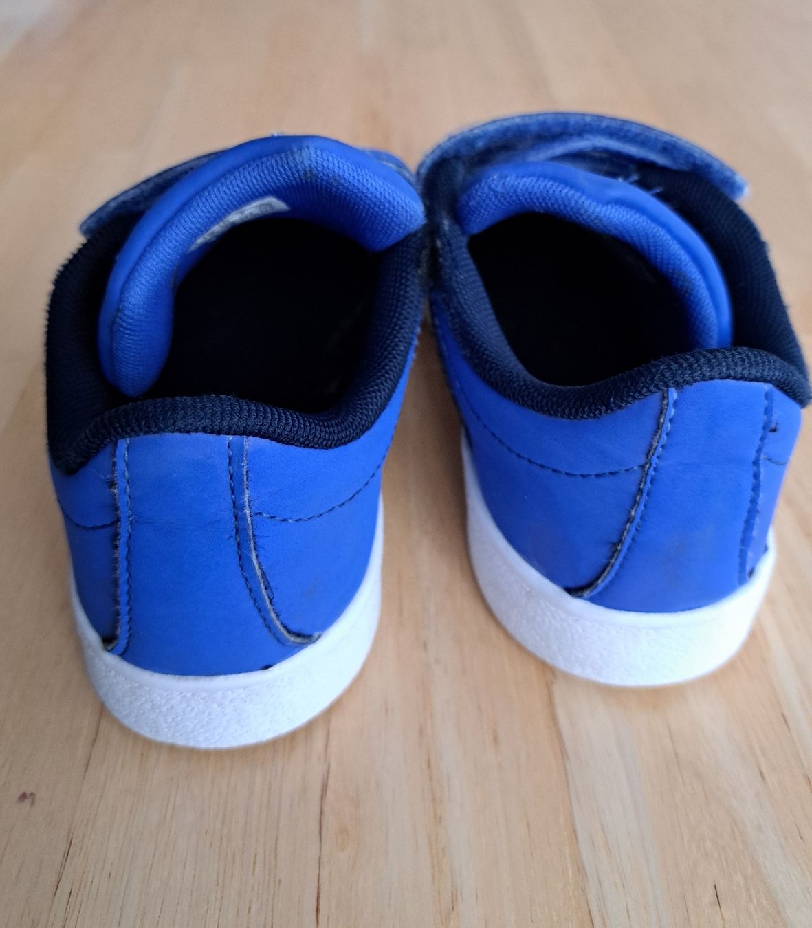 Adidas Scarpe per ragazzi: Adidas Schuhe 29 – Usato da Dietikon venduto da Betka08 1