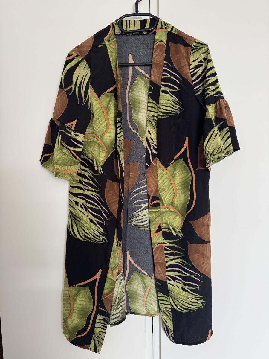Art international: Floral kimono – Neuf (Voir description) à Genève par chk_h2dy