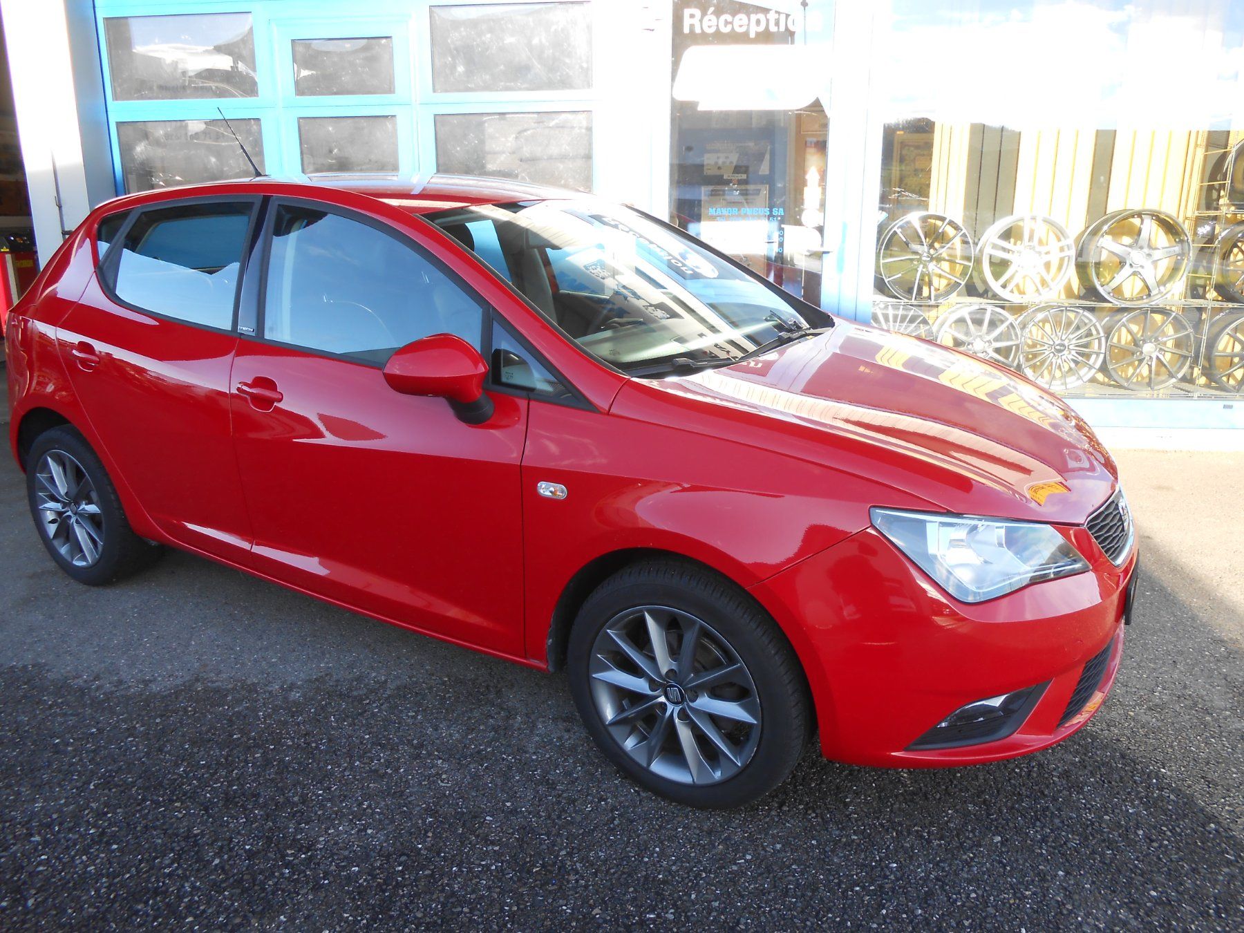 Seat Autos: Seat Ibiza 1.2 TSI Stop I-Tech dès 7900.- – Gebraucht aus Léchelles von guibus02