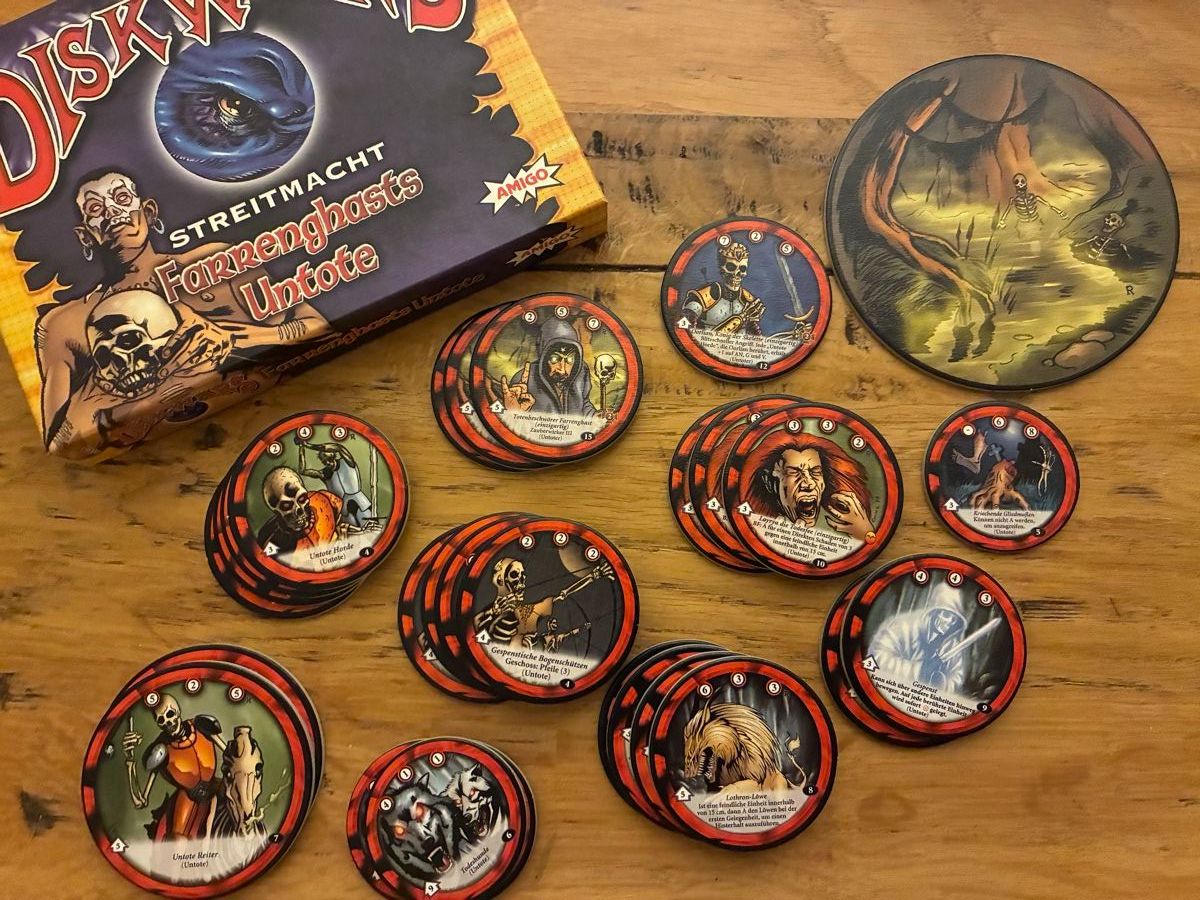 Amigo Giochi: Disk Wars - Table Top Set mit allen Fraktionen – Usato da Solothurn venduto da sebastianernst87 6