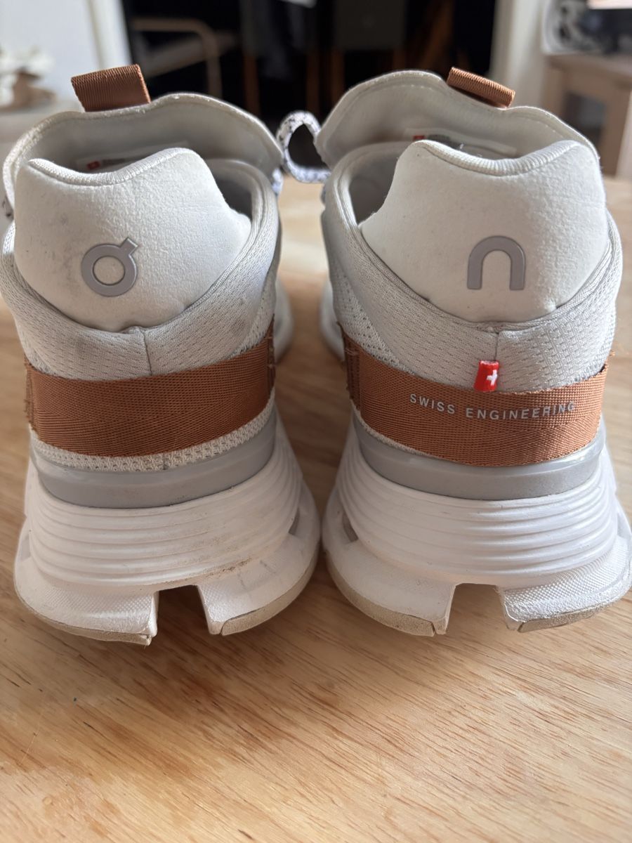 On Scarpe da donna: ON Cloud Nova Laufschuhe Weiss/Braun Grösse 40 – Usato da Frauenfeld venduto da myl_msh9 1