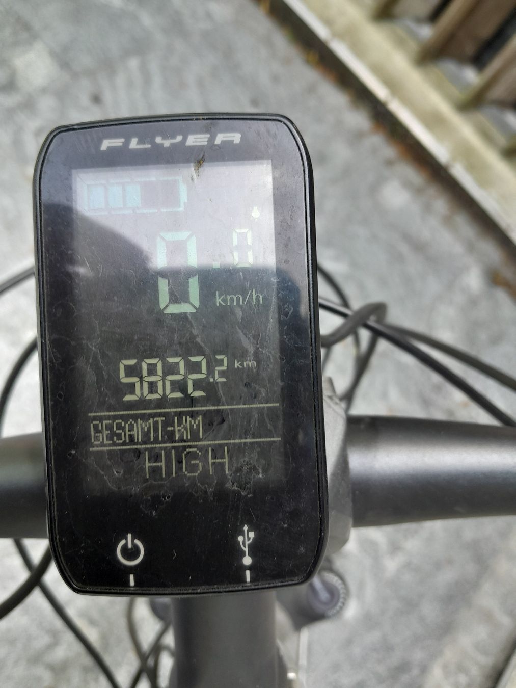 Flyer Velos: E-Bike FLYER mit Ladegerät + 2Akkus – Gebraucht aus Thalwil von Pakus 2