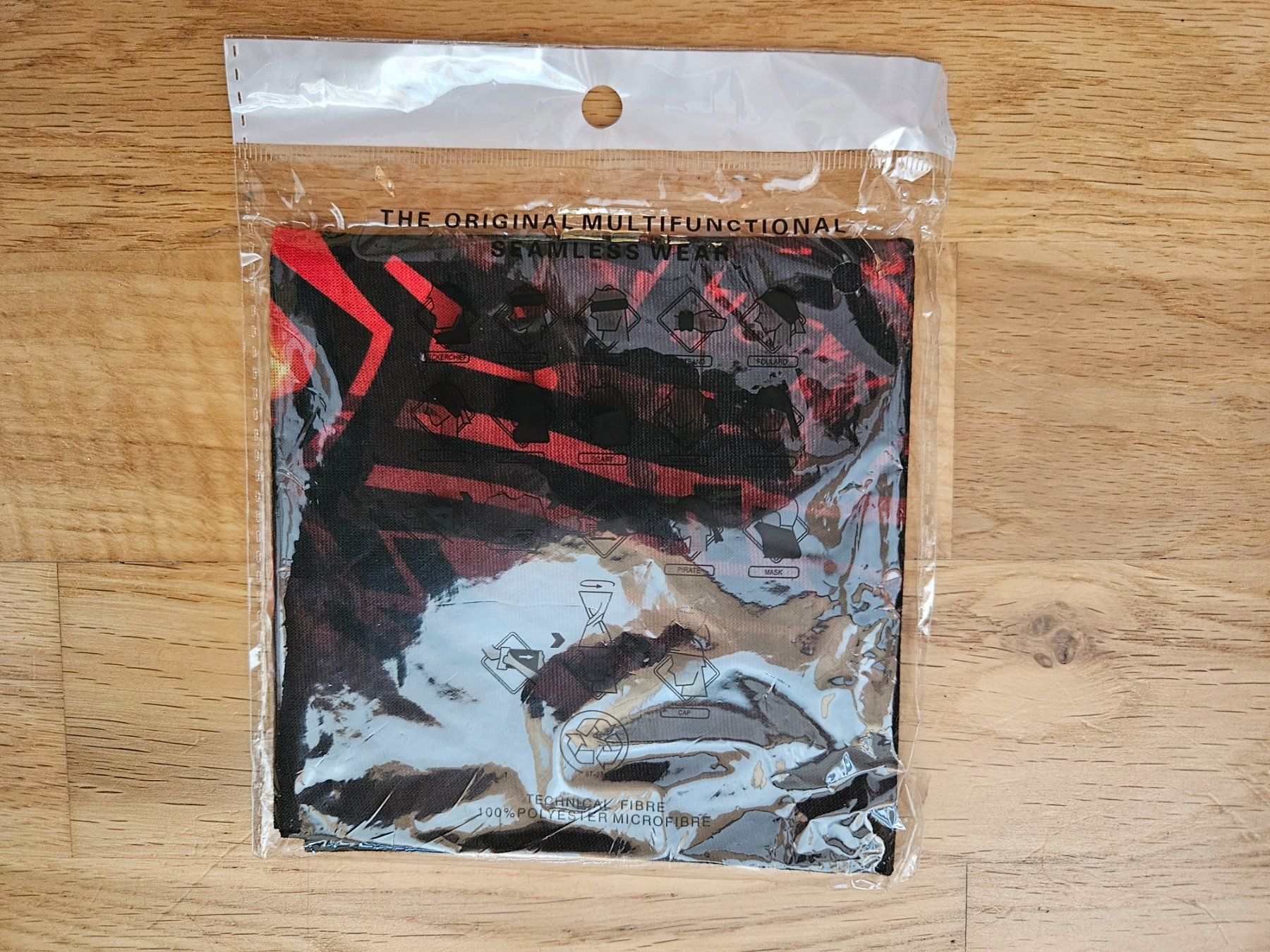 Foulard & Sciarpe: Schlauchtuch Bandana Halstuch – Nuovo e nell'imballaggio originale da St.Gallenkappel venduto da RocknSkull 3