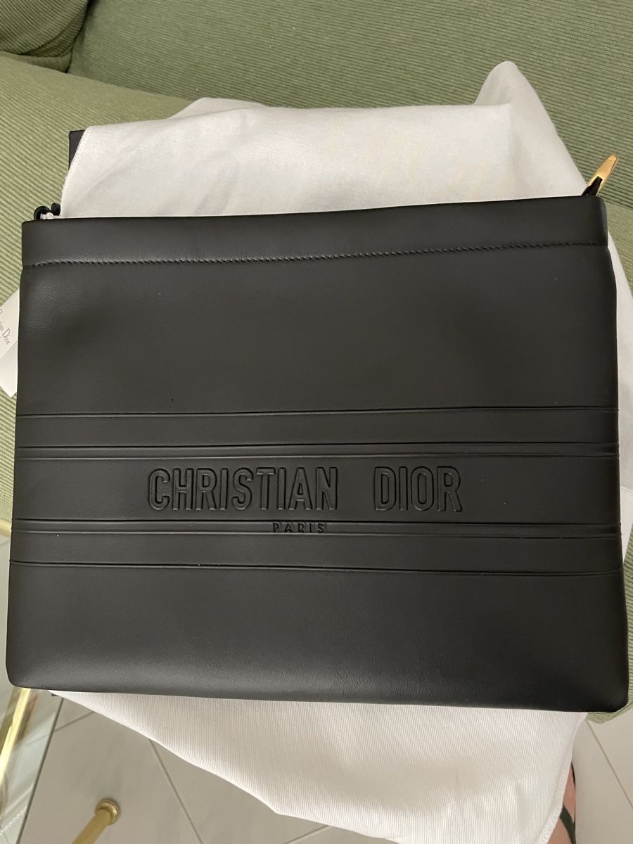 Dior Borse: Christian Dior Black Leather pouch – Nuovo (secondo la descrizione) da Zug venduto da Fashionaddicted.-
