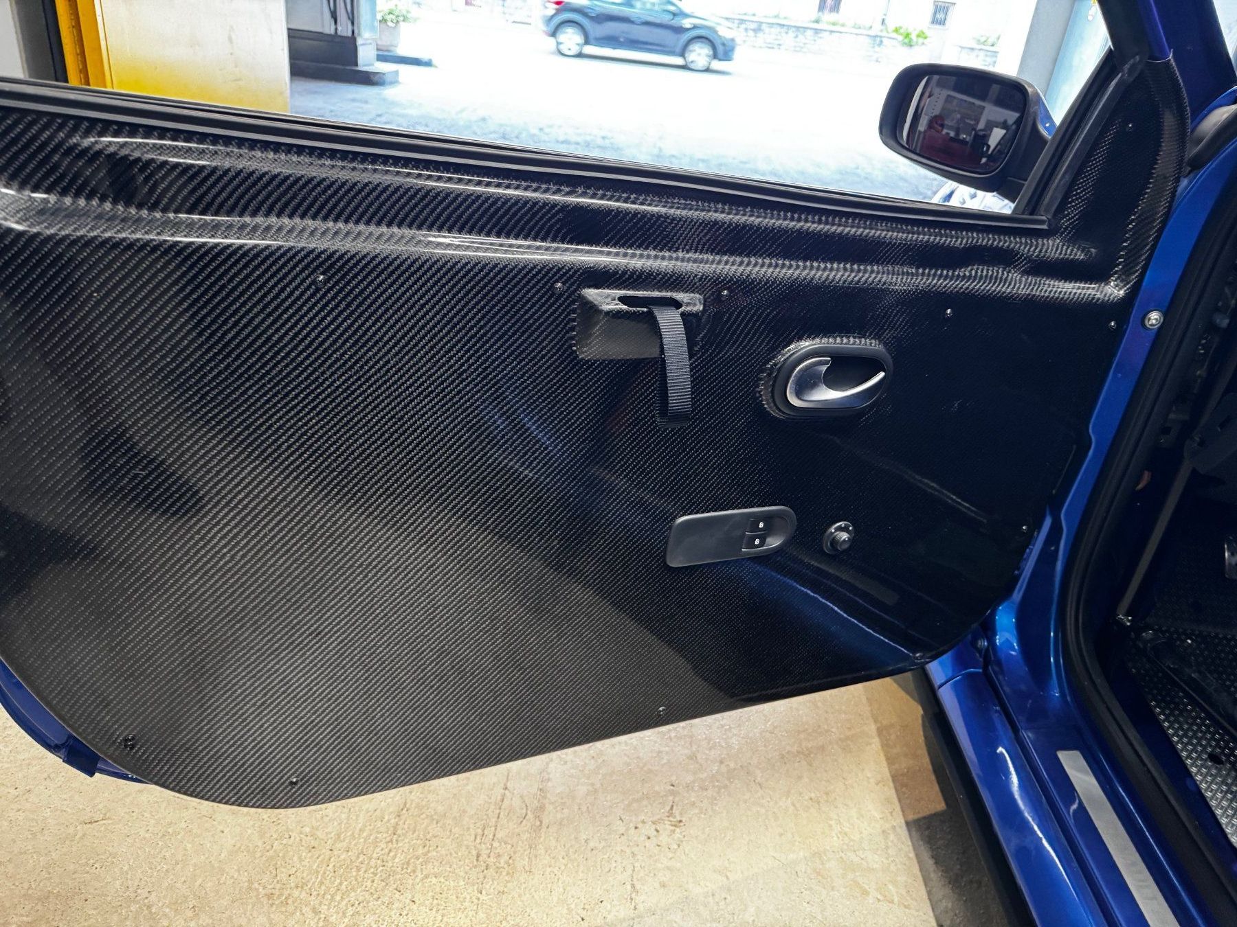 Renault Automobili: Renault Clio3 RS Spezial Tracktool – Usato da Basel venduto da Bonovox01 8