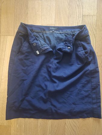 Caroll navy skirt, size 38, perfect for Autumn!